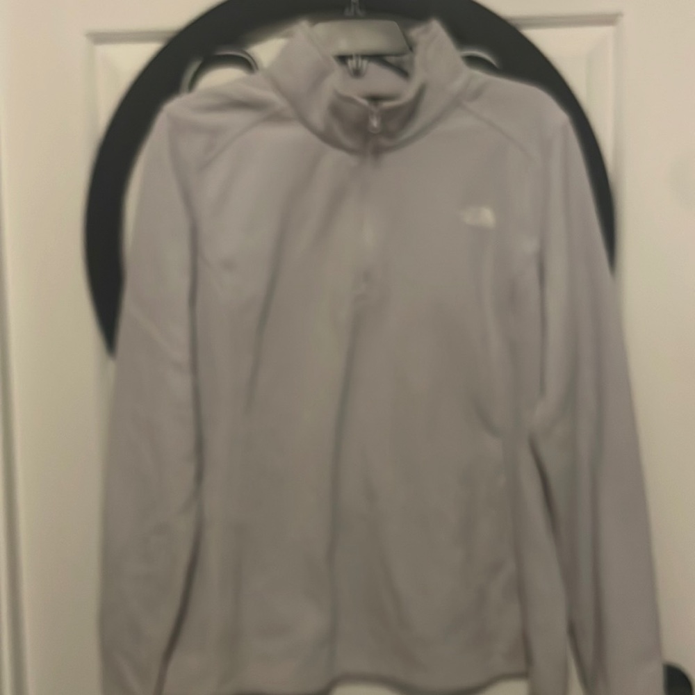 North face pull over, with a quarter zip